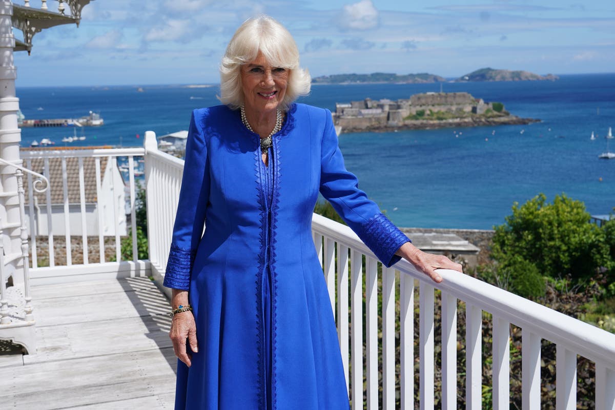Prince William and Kate Middleton lead well wishes for Queen Camilla as she turns 77