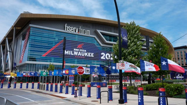 <p>A 21-year-old was arrested near the RNC in Milwaukee with a gun and a ski mask, police said </p>