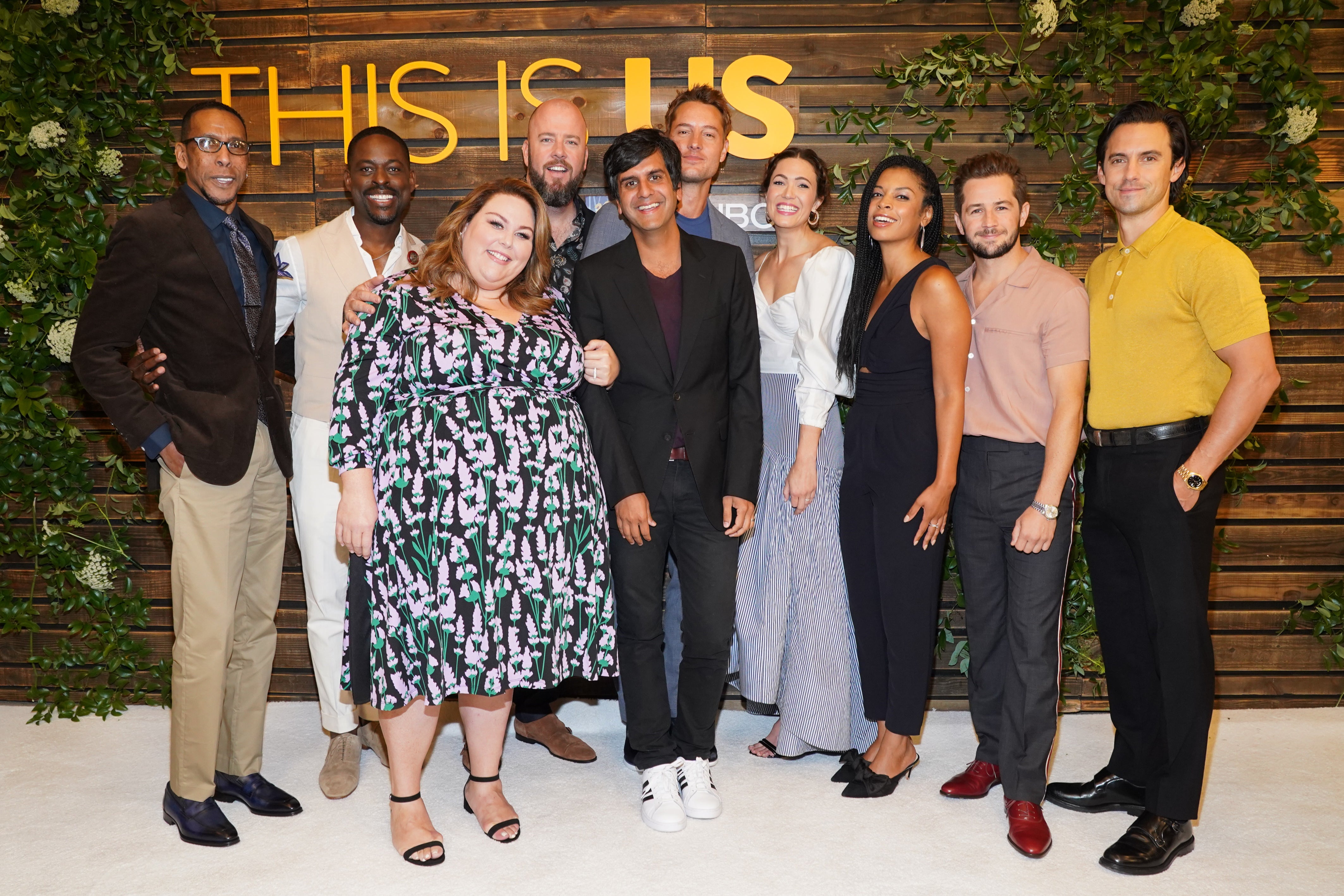 Cephas Jones, left, with the cast of ‘This Is Us'