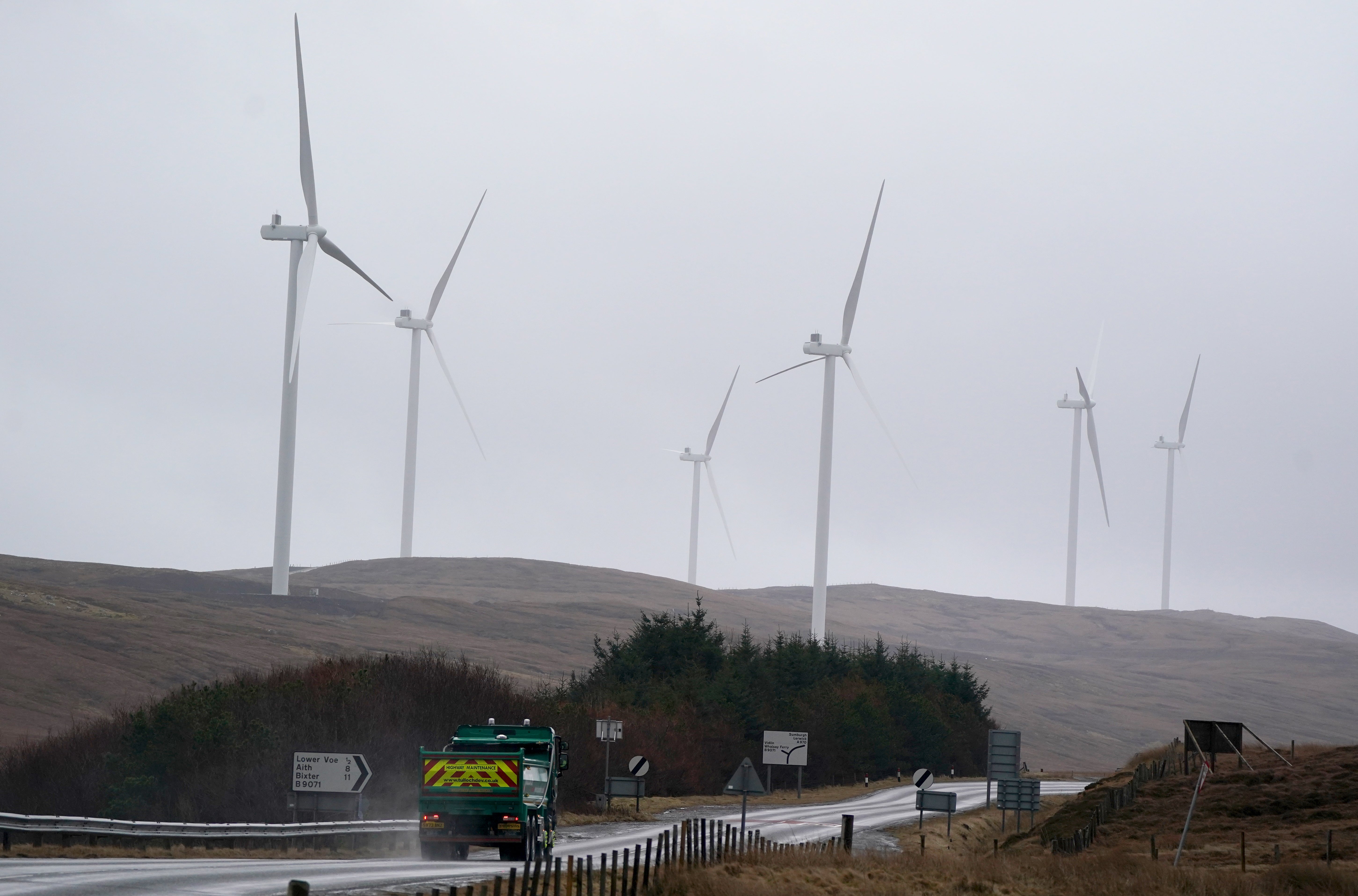 Labour powers ahead with plans to turn UK into ‘clean energy superpower ...