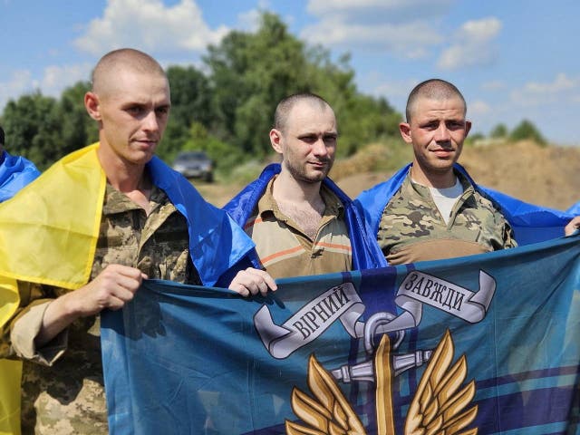 <p>Ukrainian prisoners of war are seen after a swap at an unknown location</p>