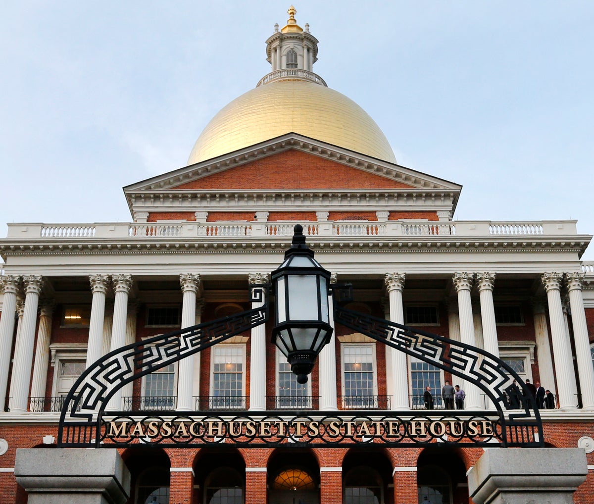Massachusetts lawmakers reach compromise deal on gun bill