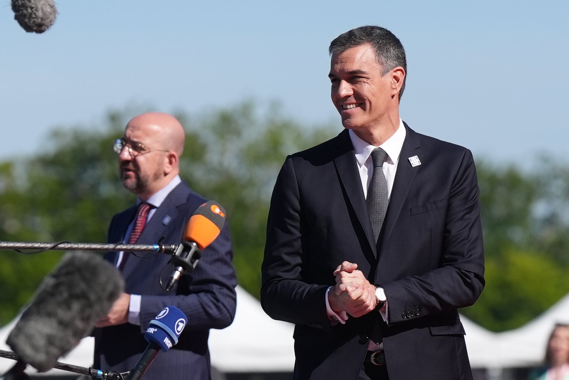 Prime Minister of Spain Pedro Sanchez arrives to attend the European Political Community summit at Blenheim Palace in Woodstock, Oxfordshire