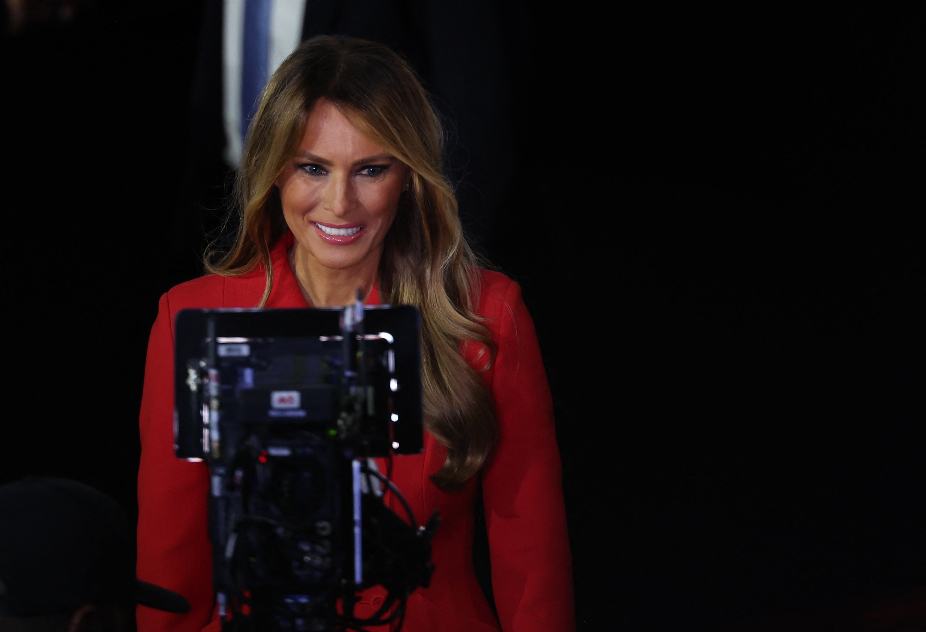 Melania Trump takes to RNC floor in rare appearance alongside family ...