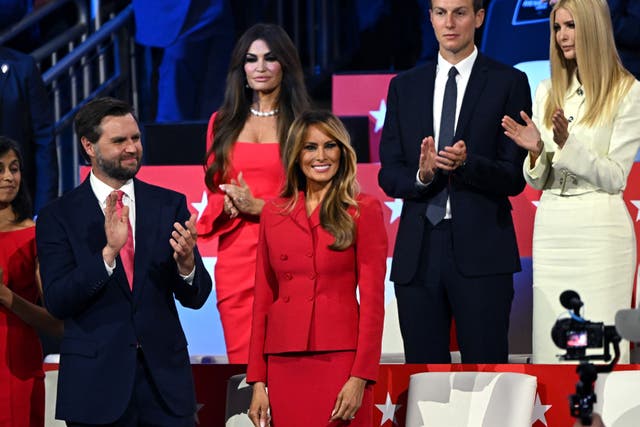 <p>Melania Trump makes entrance to the RNC on Thursday night and was greeted with rapturous applause </p>