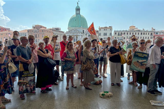 ITALIA-IMPUESTO A VACACIONISTAS