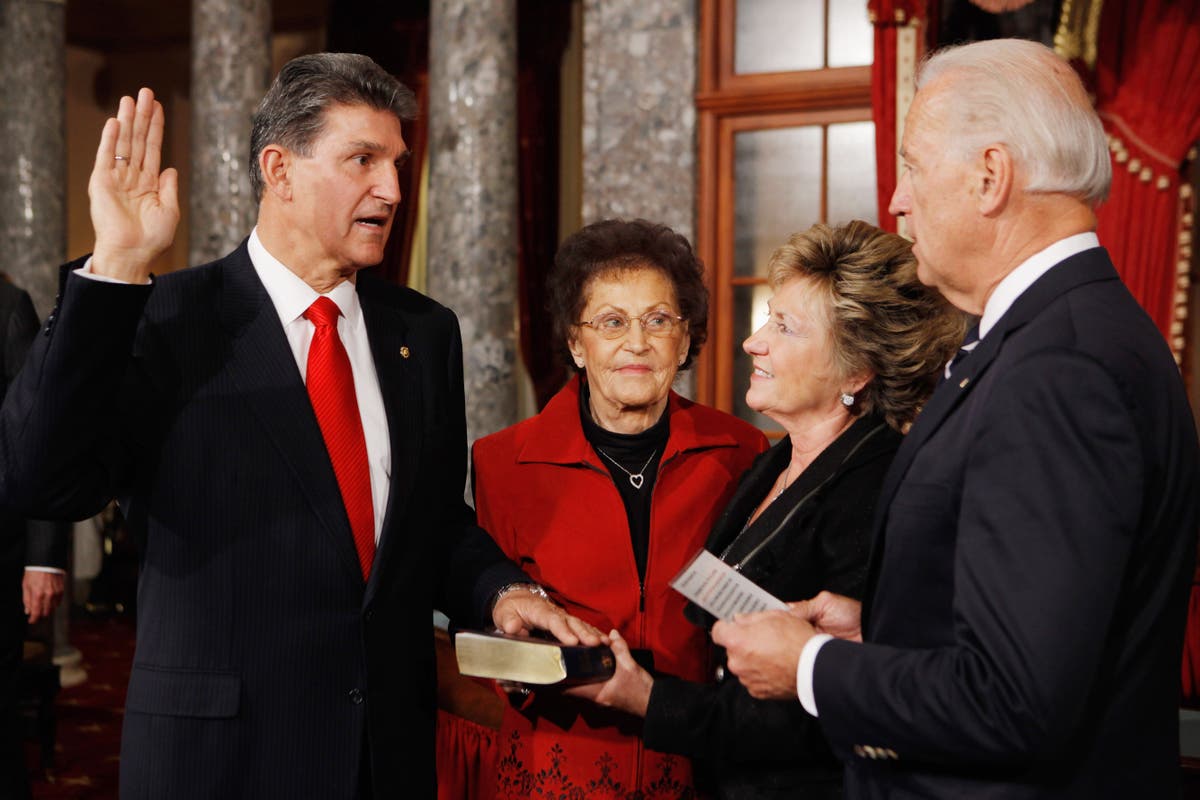 Manchin insists he’s ruled out a run for Democratic nomination