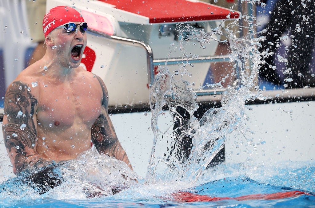 Peaty celebrates after winning gold in the 100m breaststroke in Tokyo