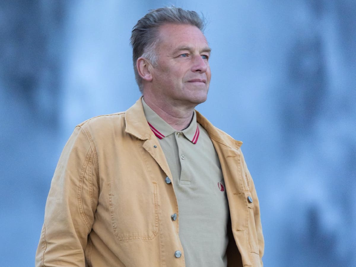 Chris Packham asks UK government to help stop animal cruelty abroad