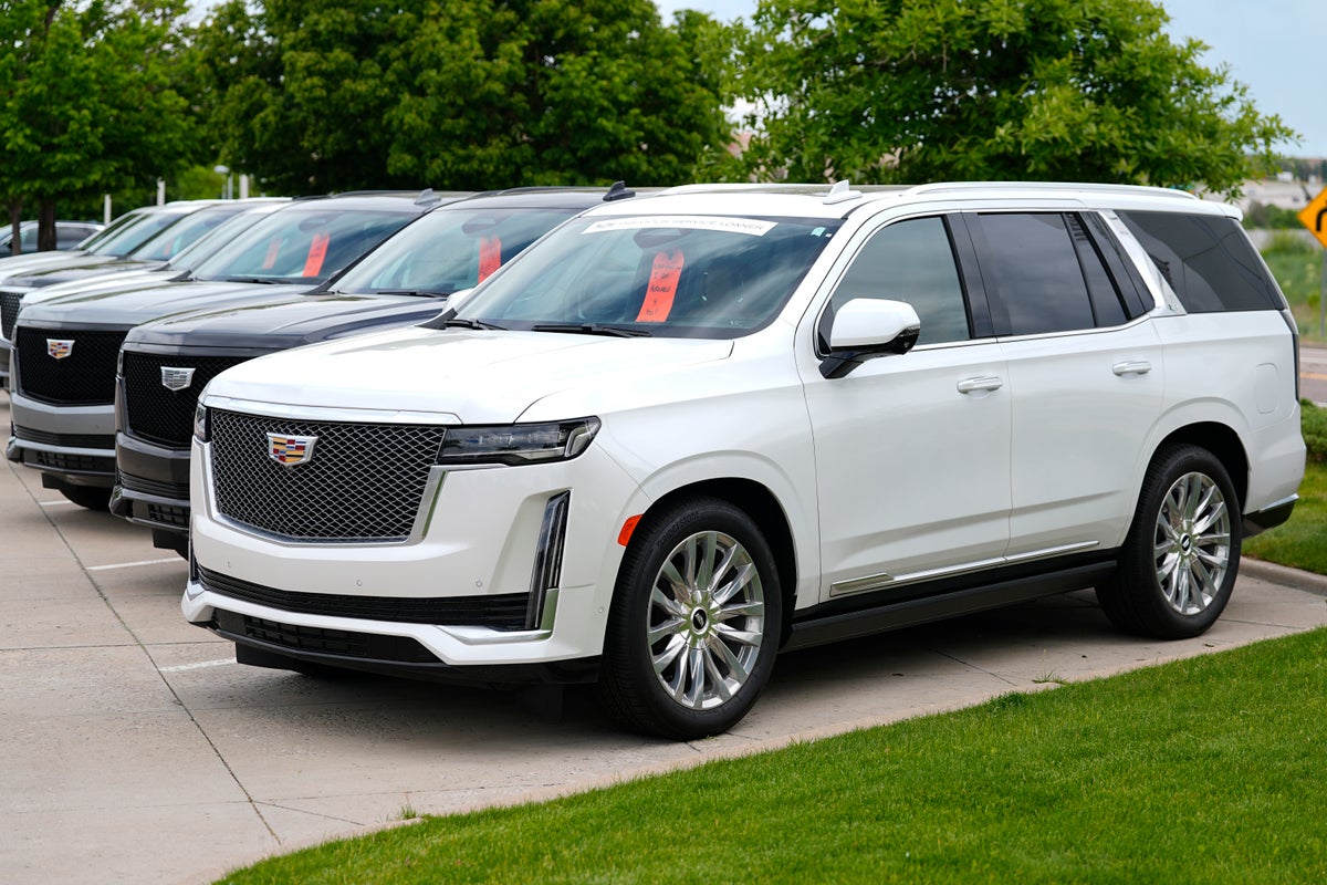 With US vehicle prices averaging near $50K, General Motors sees 2nd-quarter profits rise 15%