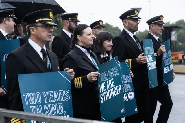 Aer Lingus pilots have voted to accept a 17.75% pay rise in a move that will end a bitter industrial dispute which forced the cancellation of hundreds of flights (Evan Treacy/PA)