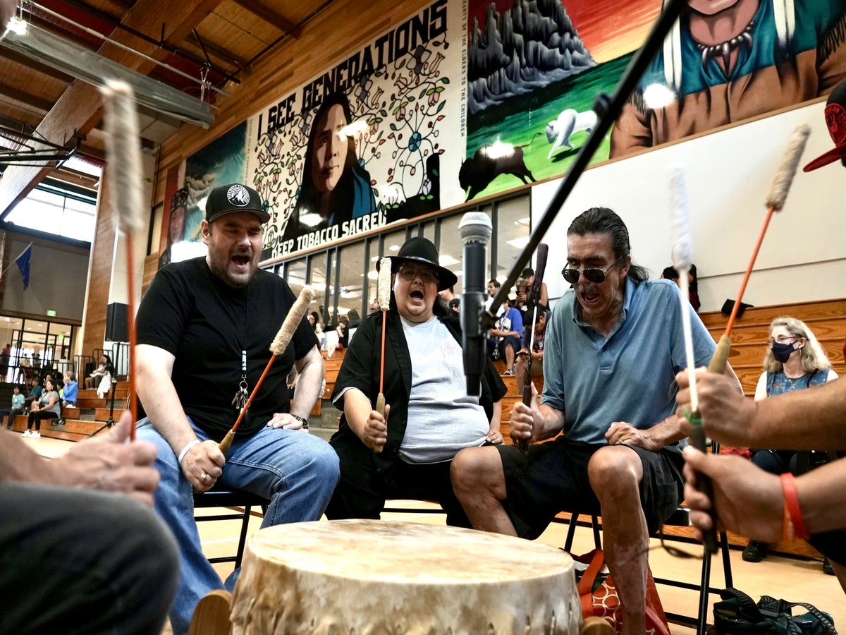 Safeguarding the heartbeat: Native Americans in Upper Midwest protect their  drumming tradition | The Independent