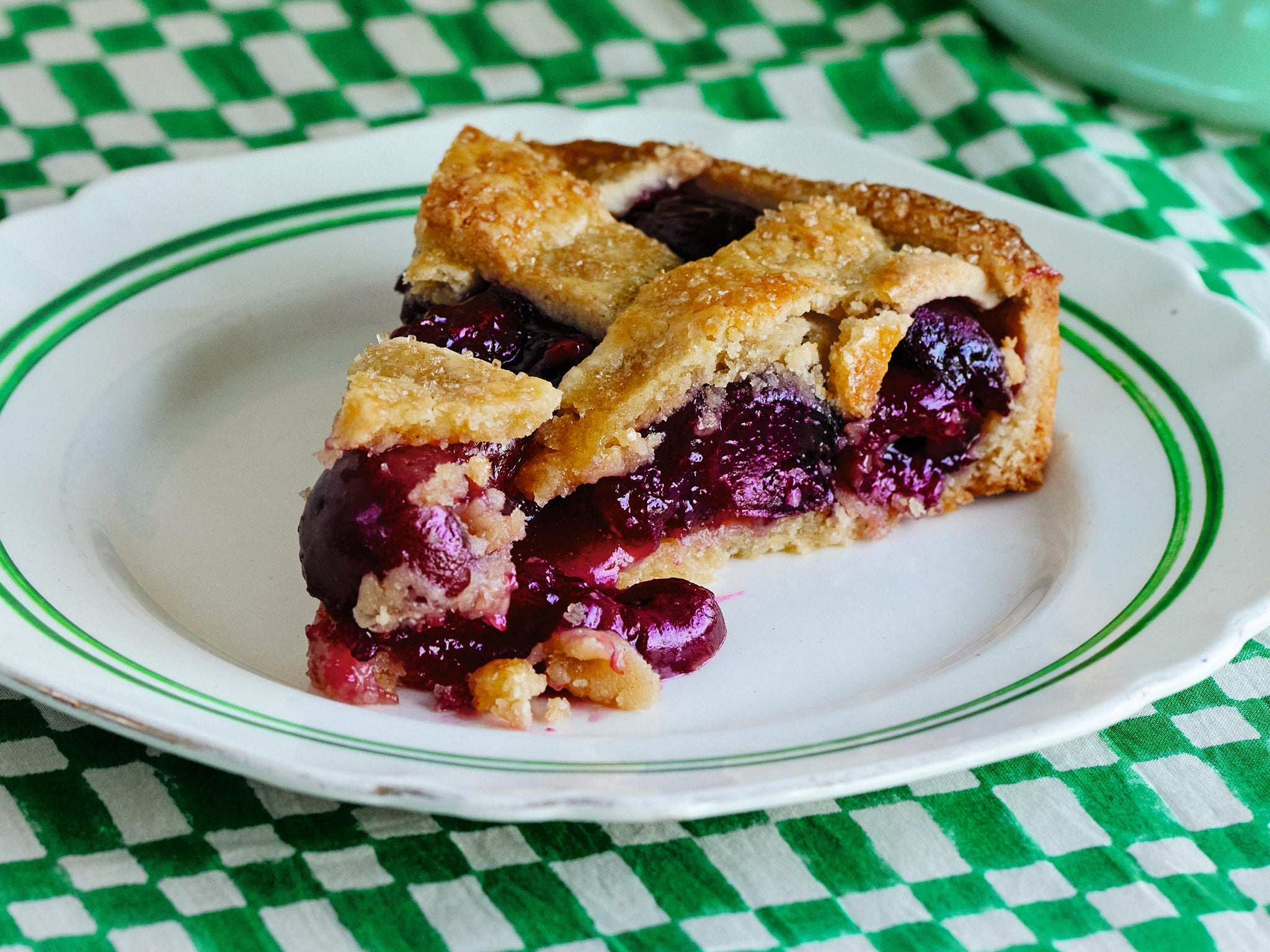 This pie isn’t just stupidly delicious hot or cold, but it’s also pretty simple to execute