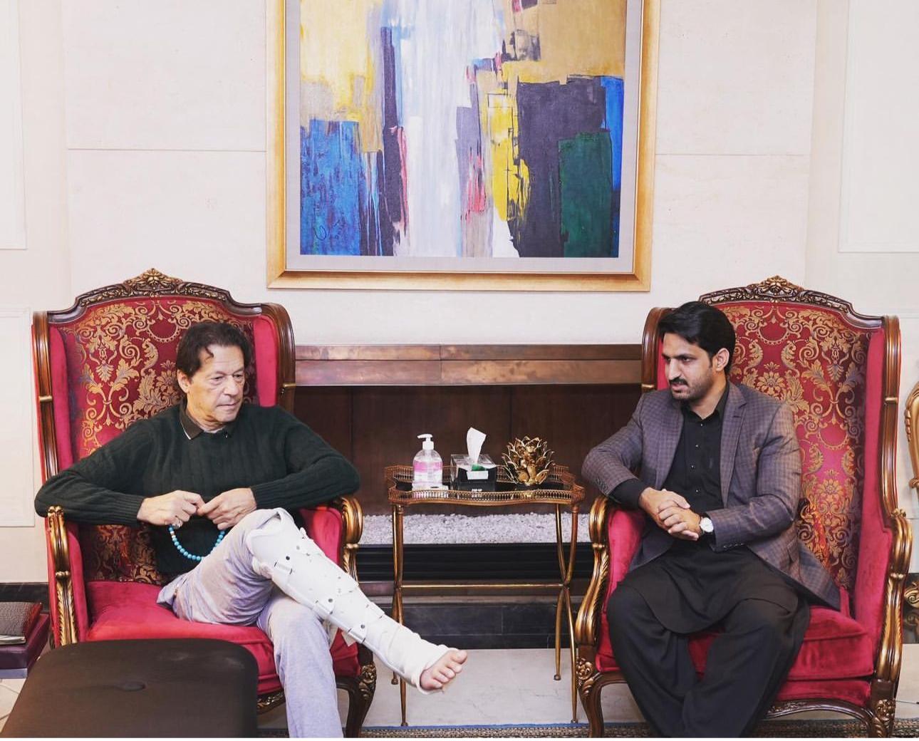 Azhar Mashwani, right, a senior aide to former prime minister Imran Khan, left, was told his parents would be abducted if he attended a House of Lords meeting criticising Pakistan’s government