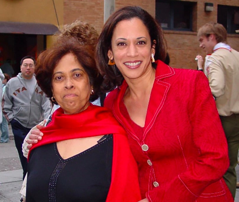 Kamala Harris with her mother, Shyamala Gopalan Harris, who brought her up in a household in which the women wore saris