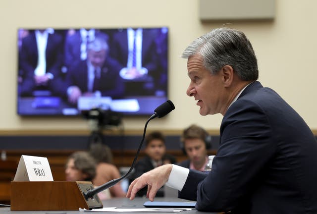 <p>El director del FBI, Christopher Wray, declara ante el Comité Judicial de la Cámara de Representantes </p>