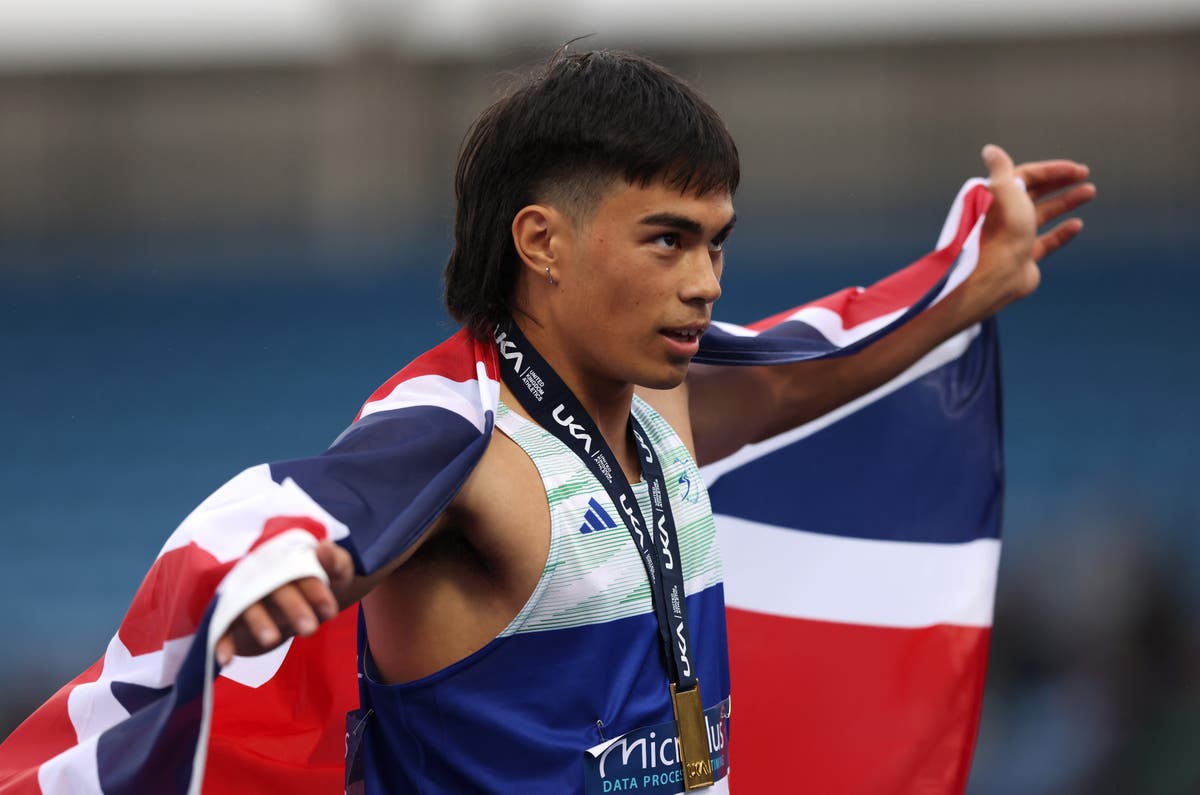 Who’s Louie Hinchliffe? Staff GB’s new sprinting sensation with mullet haircut and security pin earrings Who’s Louie Hinchliffe? Staff GB’s new sprinting sensation with mullet haircut and security pin earrings