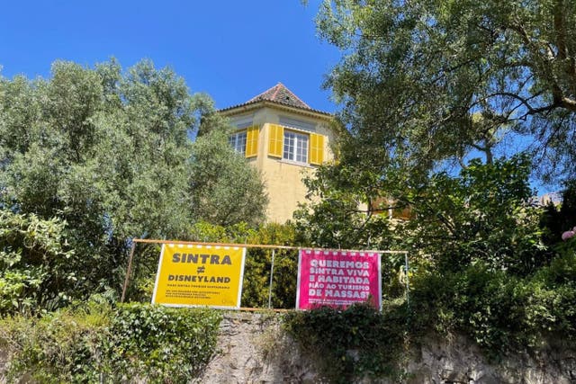 <p>Protest posters call on the council for ‘sustainable policies with measurable outcomes’ </p>