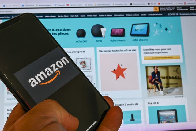 <p>Los trabajadores de Amazon se declaran en huelga para exigir responsabilidades a la empresa por “abusos laborales” </p>