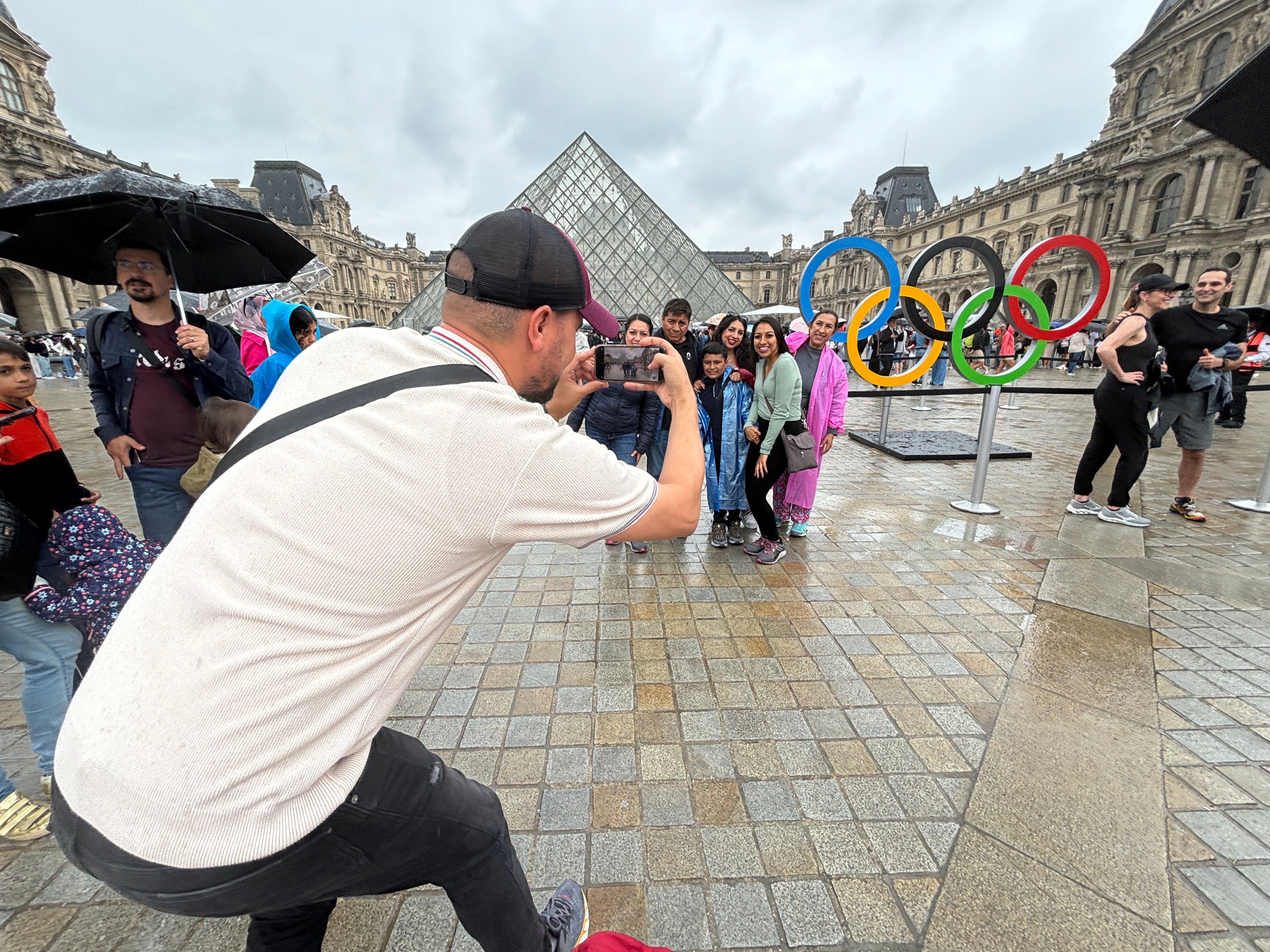 Run rings around Paris while most of the tourists are away