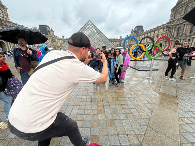 <p>Run rings around Paris while most of the tourists are away</p>