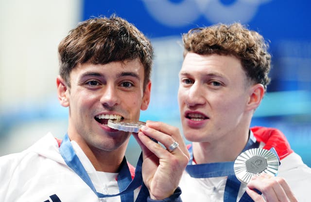 <p>Great Britain's Tom Daley and Noah Williams with their silver medals following the Men's Synchronised 10m Platform Final</p>