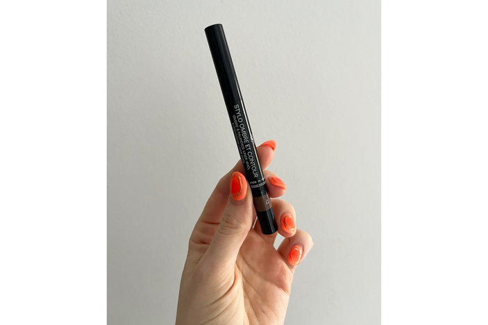 Chanel stylo ombre et contour eyeshadow, 12 contour clair IndyBest review