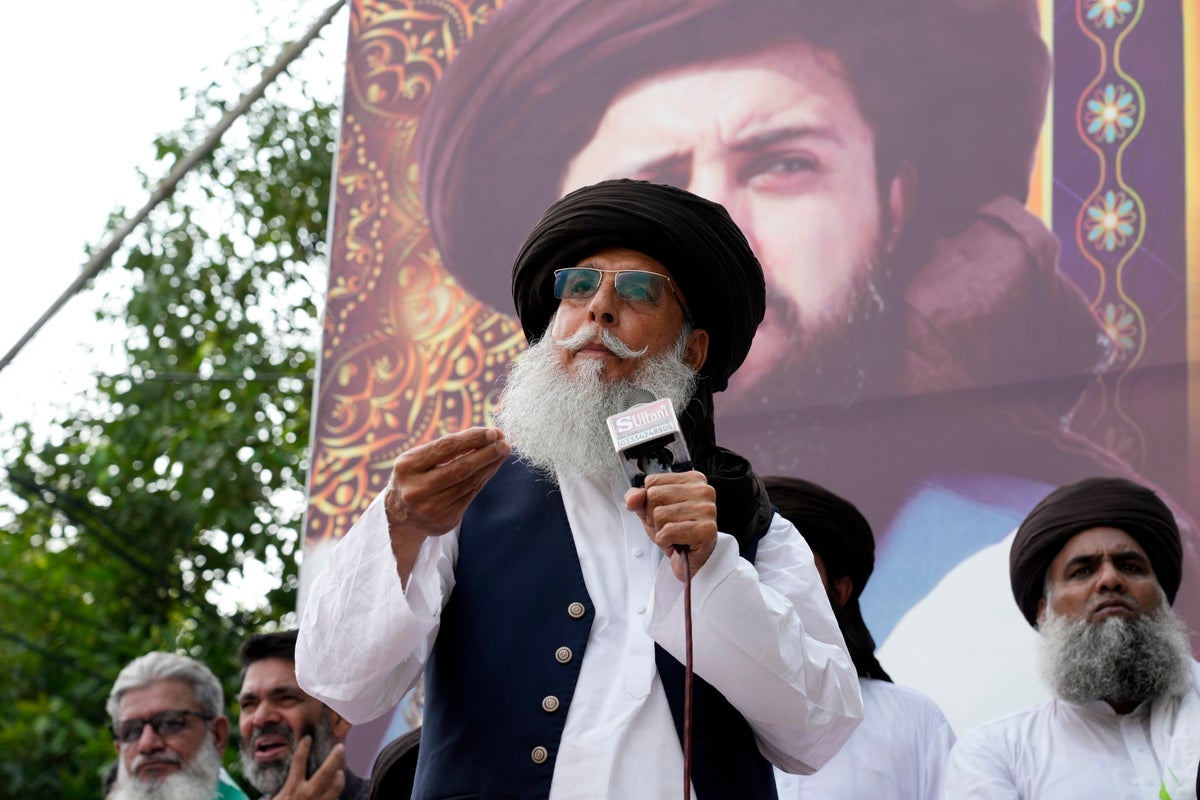 Pakistan arrests top leader of radical party on charge of ordering the killing of the chief justice