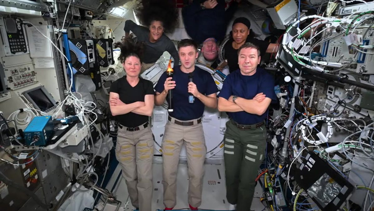 Nasa astronauts celebrate Olympic Games from outer space