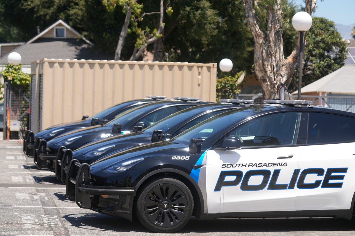 California city unveils nation’s first all electric vehicle police fleet 