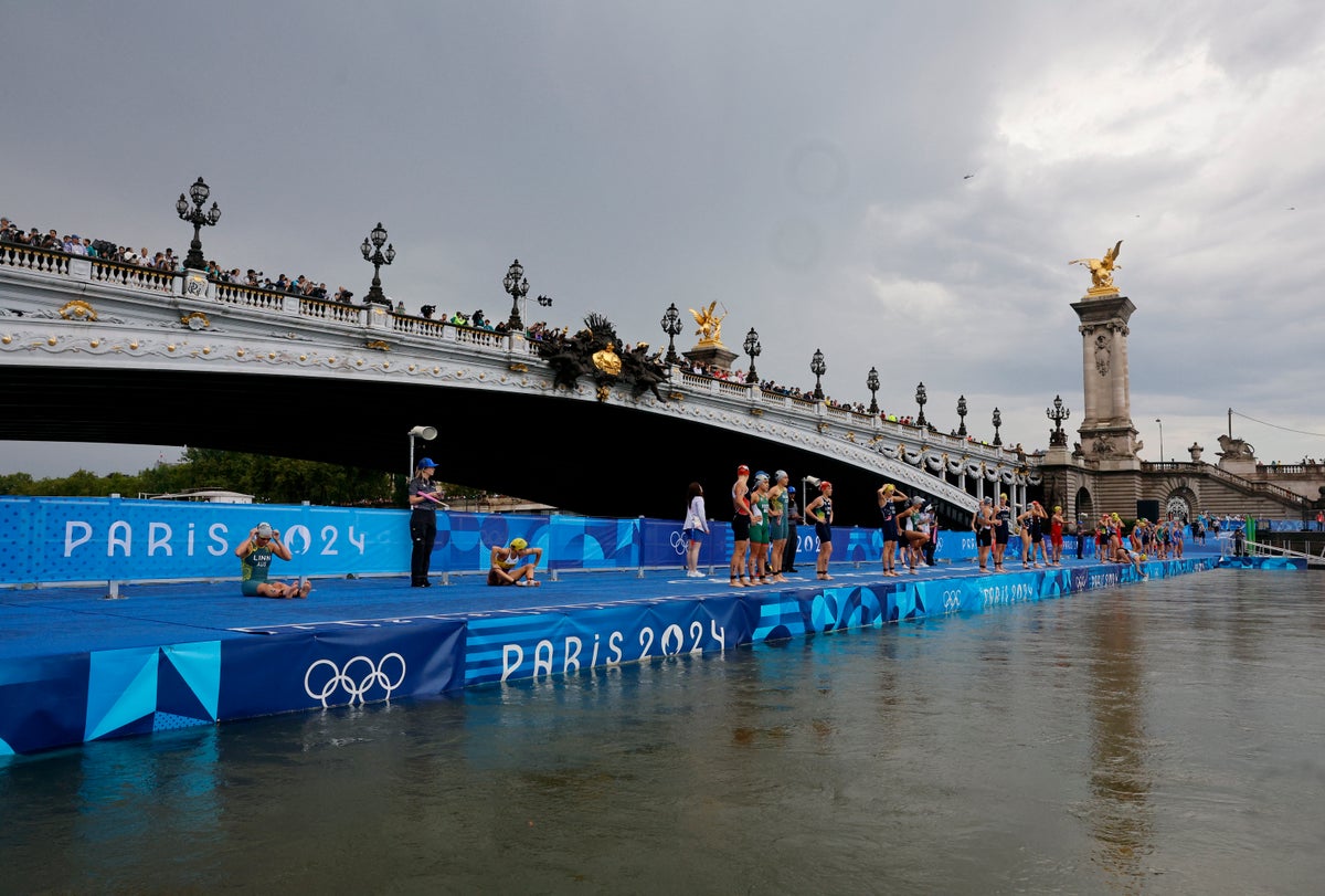 Watch: Paris Olympics triathlon goes ahead as Seine water quality passes test