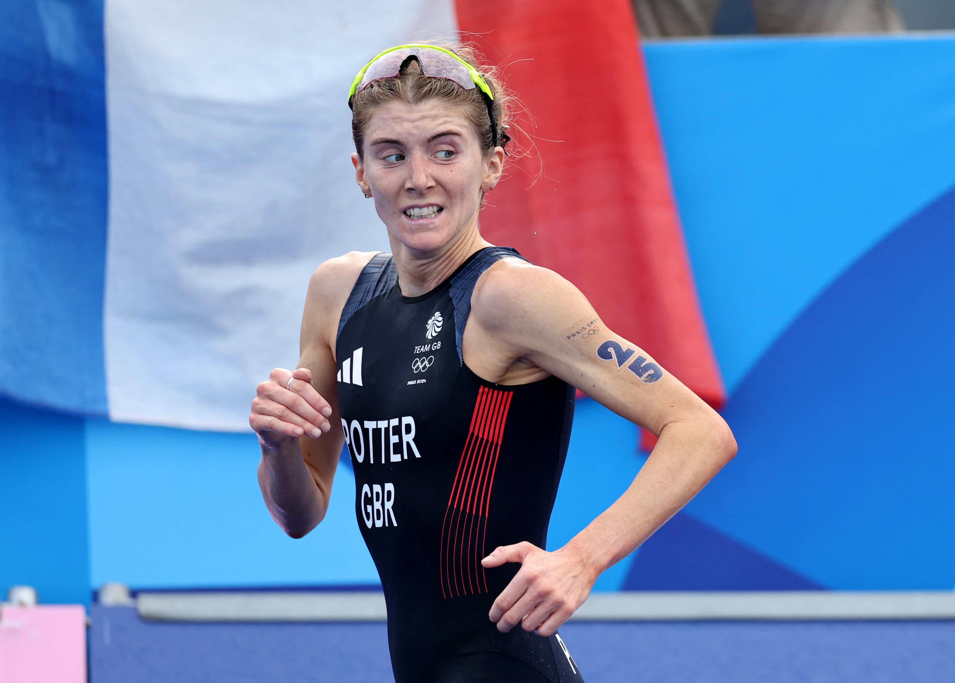 Beth Potter fought her way to women’s triathlon bronze in Paris