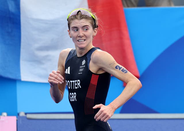 <p>Beth Potter fought her way to women’s triathlon bronze in Paris </p>