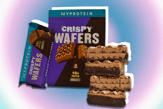 <p>The crispy layers are filled with a smooth blend of whey isolates </p>