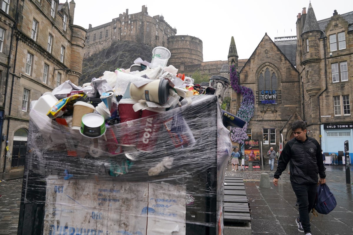 Swinney urged to act to avert strike by refuse staff during Edinburgh festivals