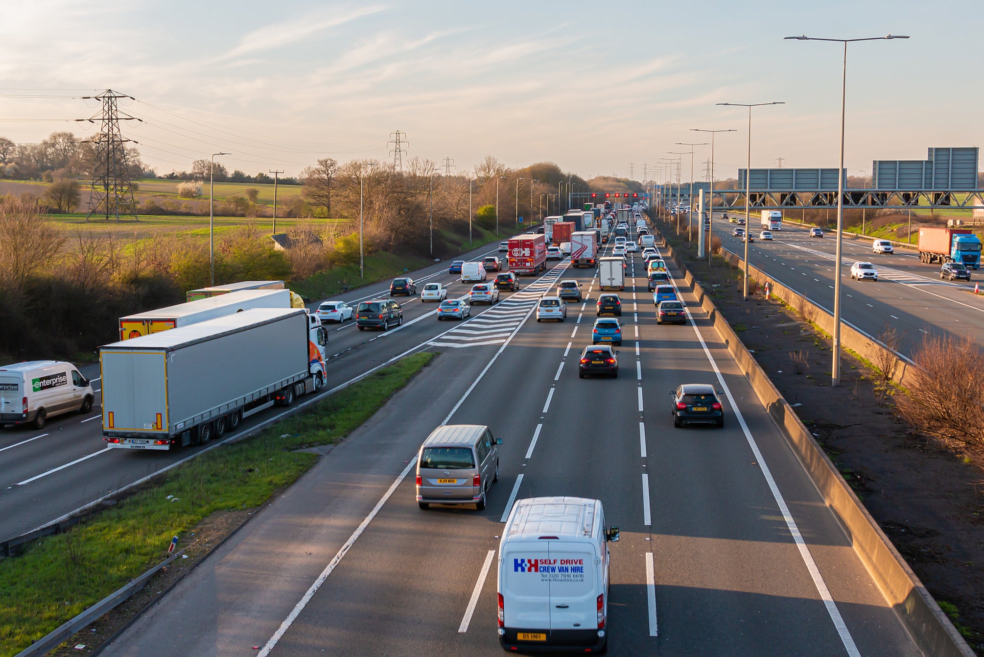 The M1, connecting Leeds and London, will experience some disruption this summer