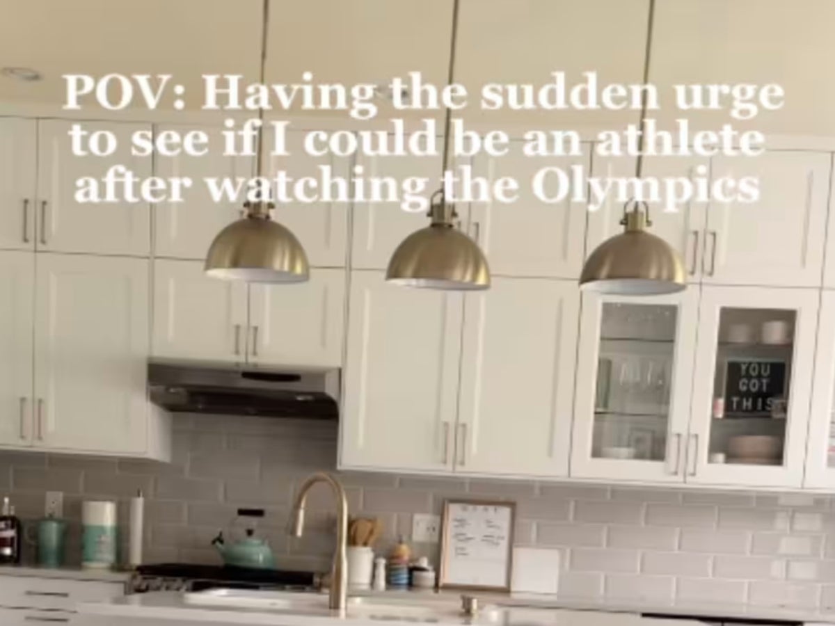 Mother goes viral after nailing Olympic gymnastics routine in kitchen 