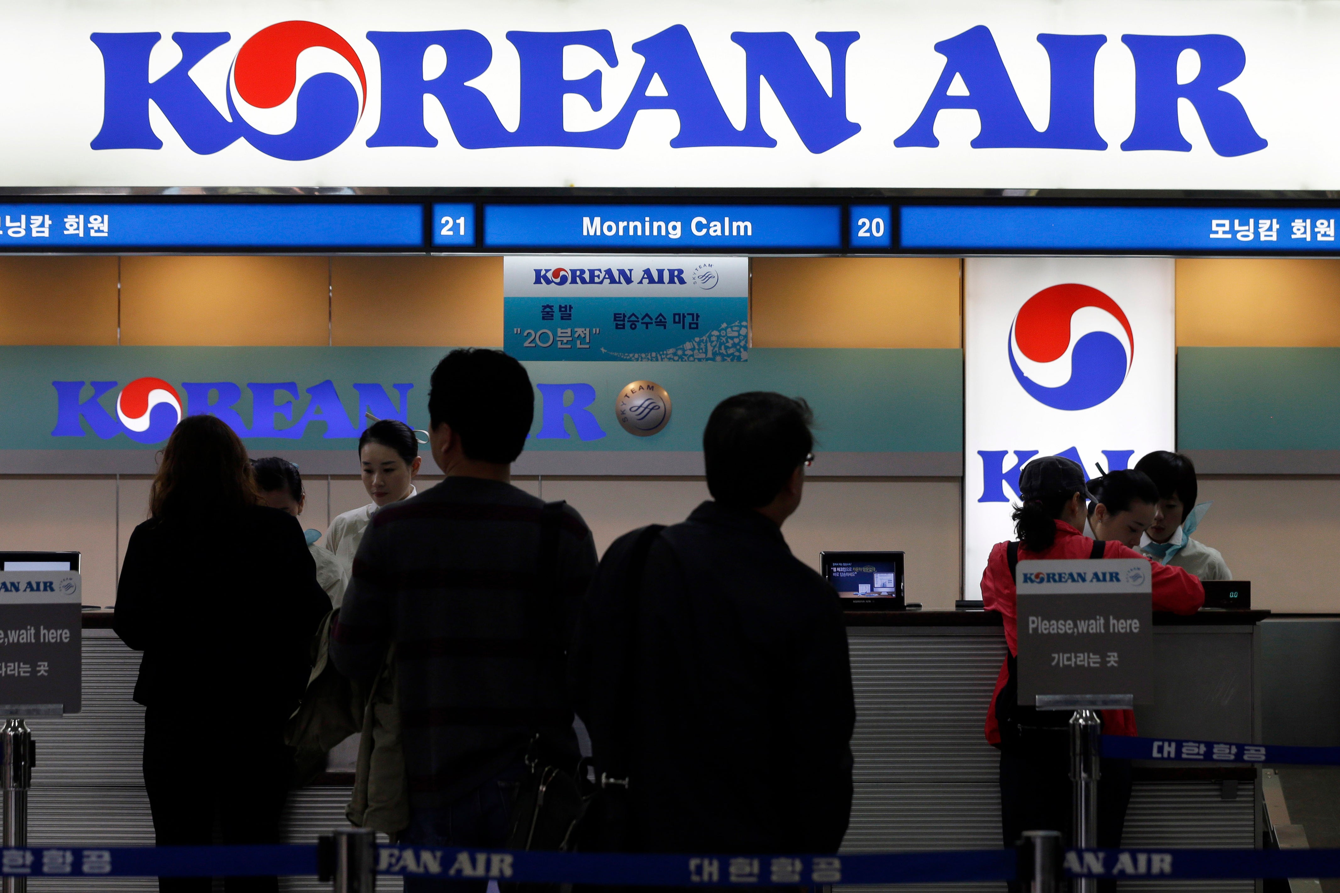 Korean Air said it would no longer serve instant noodles on long-haul flights due to the increased possibility of burns during turbulence