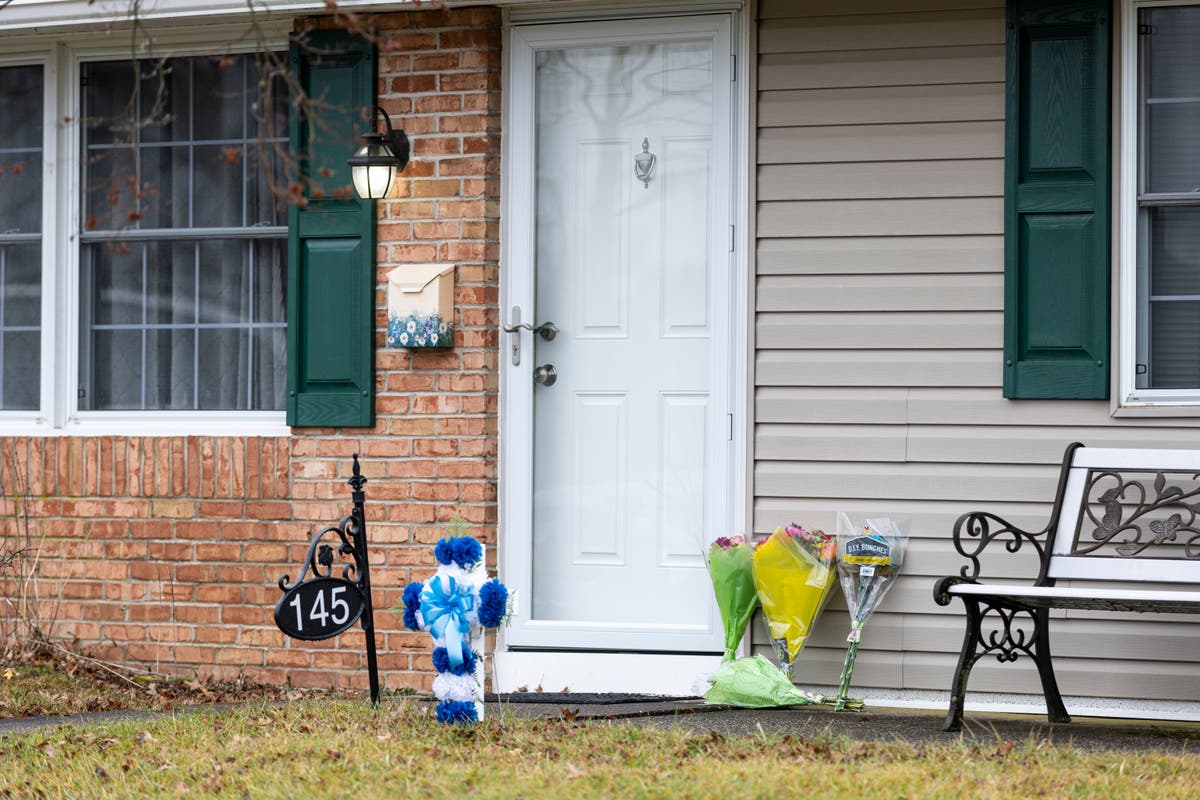 Man accused of beheading father in their home is competent to stand trial, judge rules