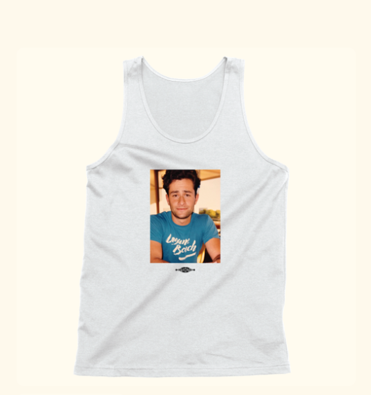 The ‘Throwback Doug Tank’ is selling for $32, with money from the purchase going to the Harris Victory Fund