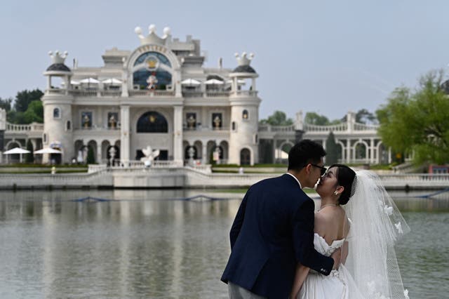 <p>Research points to a close link between marriage rates and new birth rates in China</p>