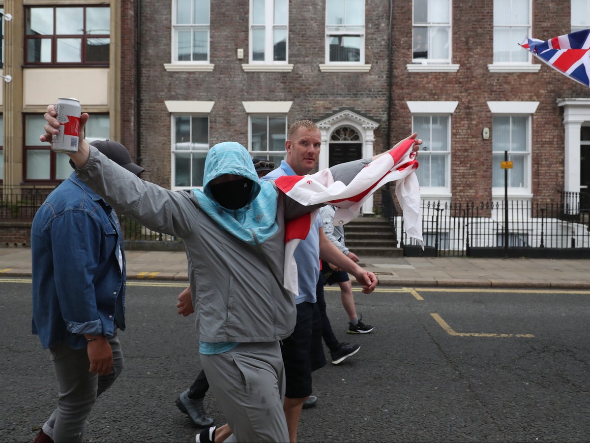 Sunderland riot latest: Far-right mob surround mosque and torch car after Southport violence