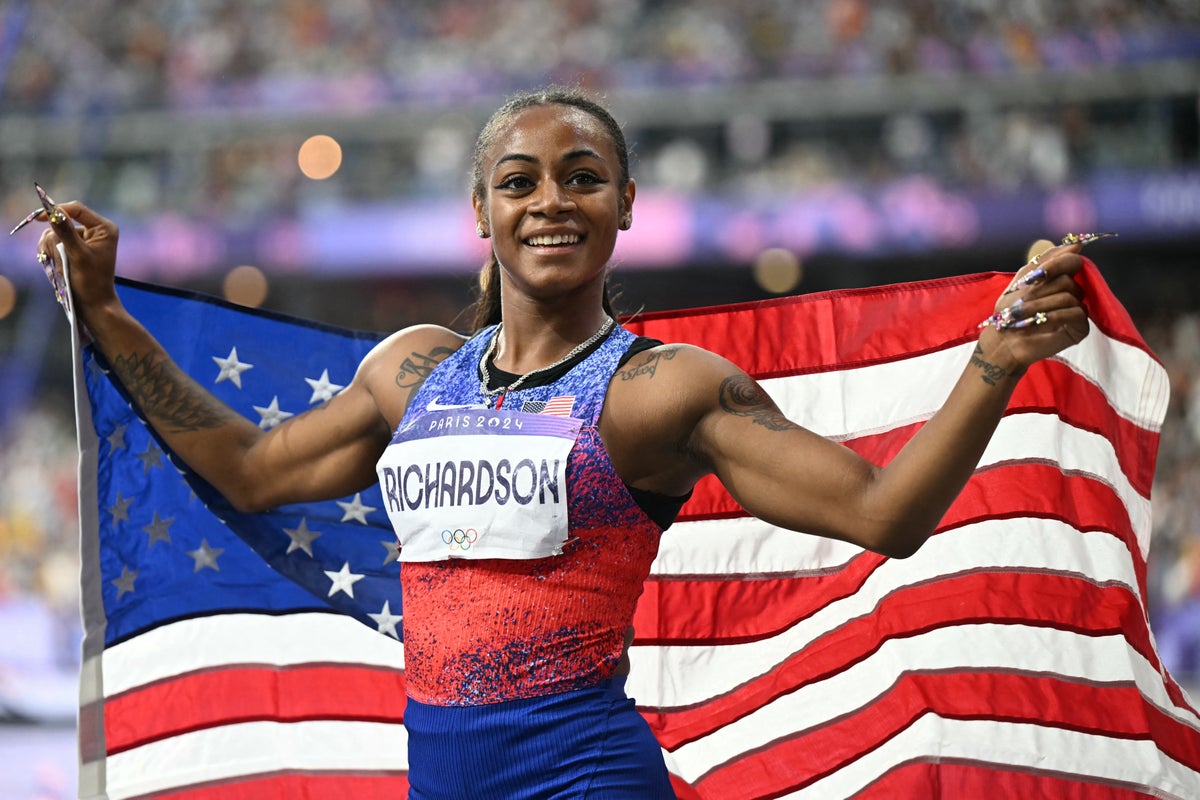 Favorite Sha’Carri Richardson takes silver in women’s 100m final at her first Olympics