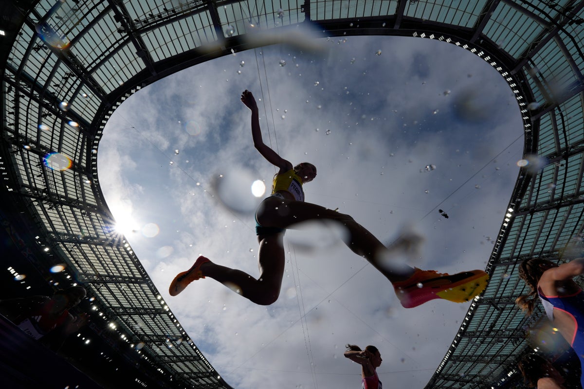 AP PHOTOS: Olympic highlights from Day 9 of the Paris Games