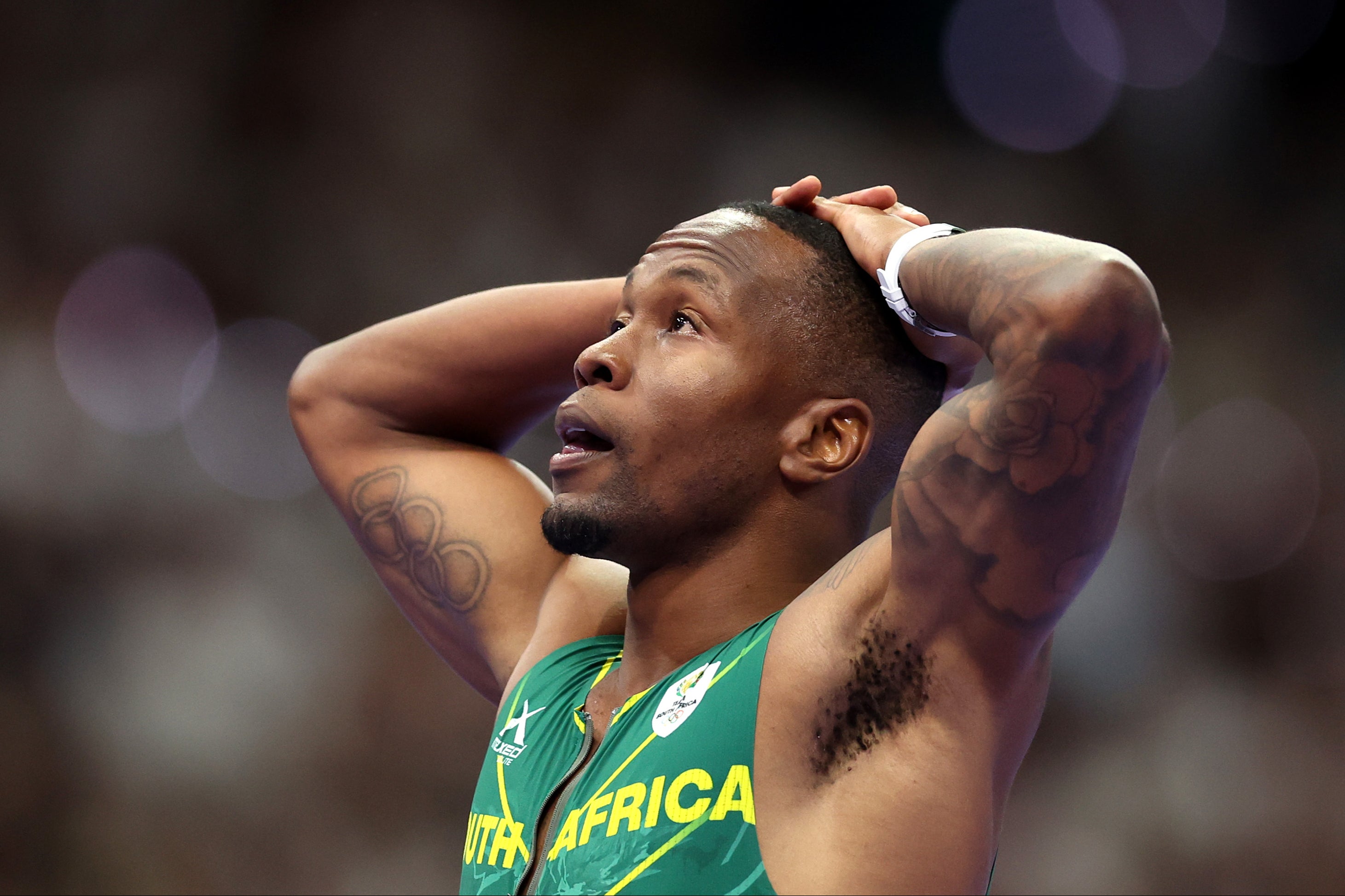 Akani Simbine powered South Africa into the 4x100m relay final