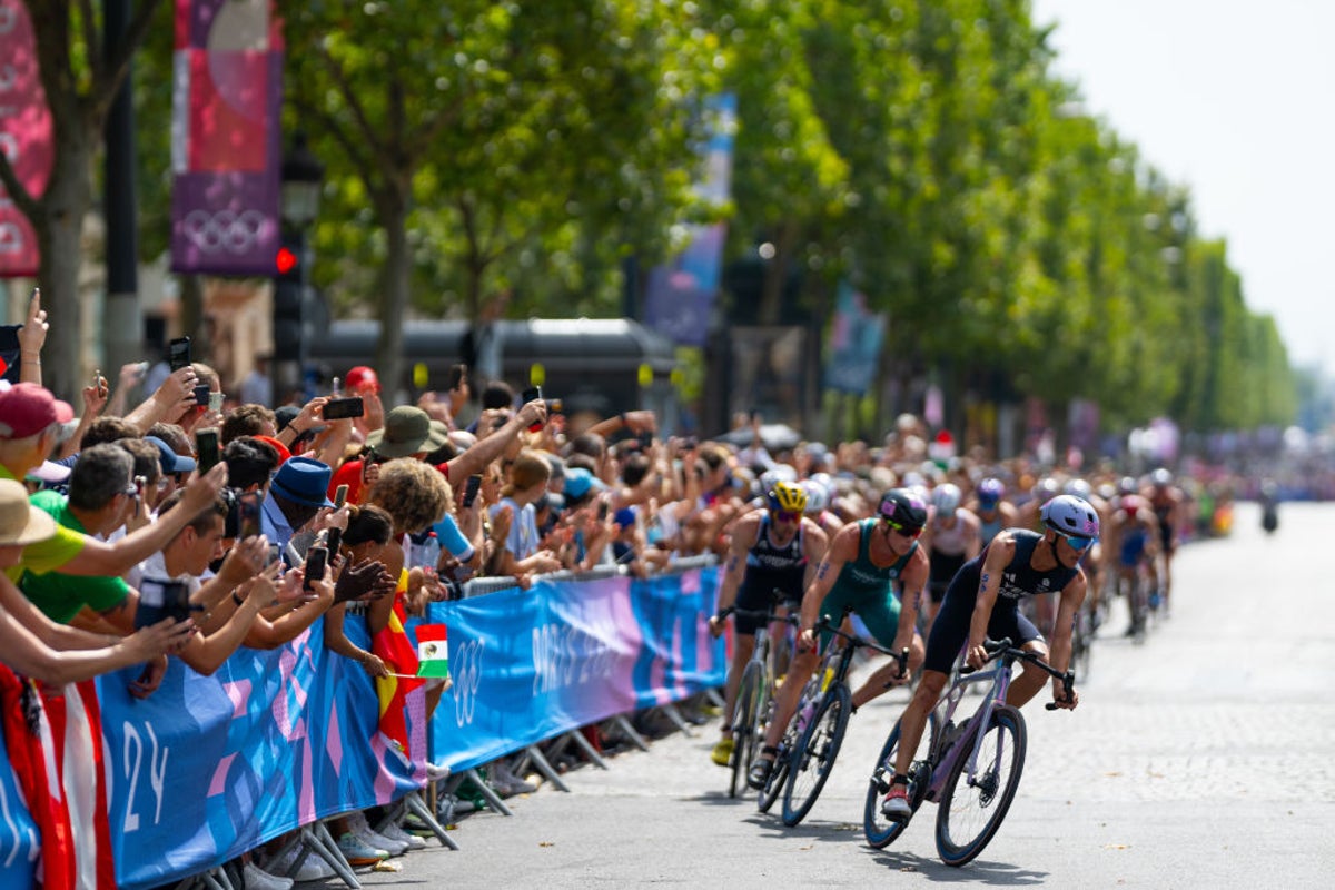 Olympics LIVE: Alex Yee leads Team GB in triathlon mixed relay before Simone Biles bids for gymnastics history