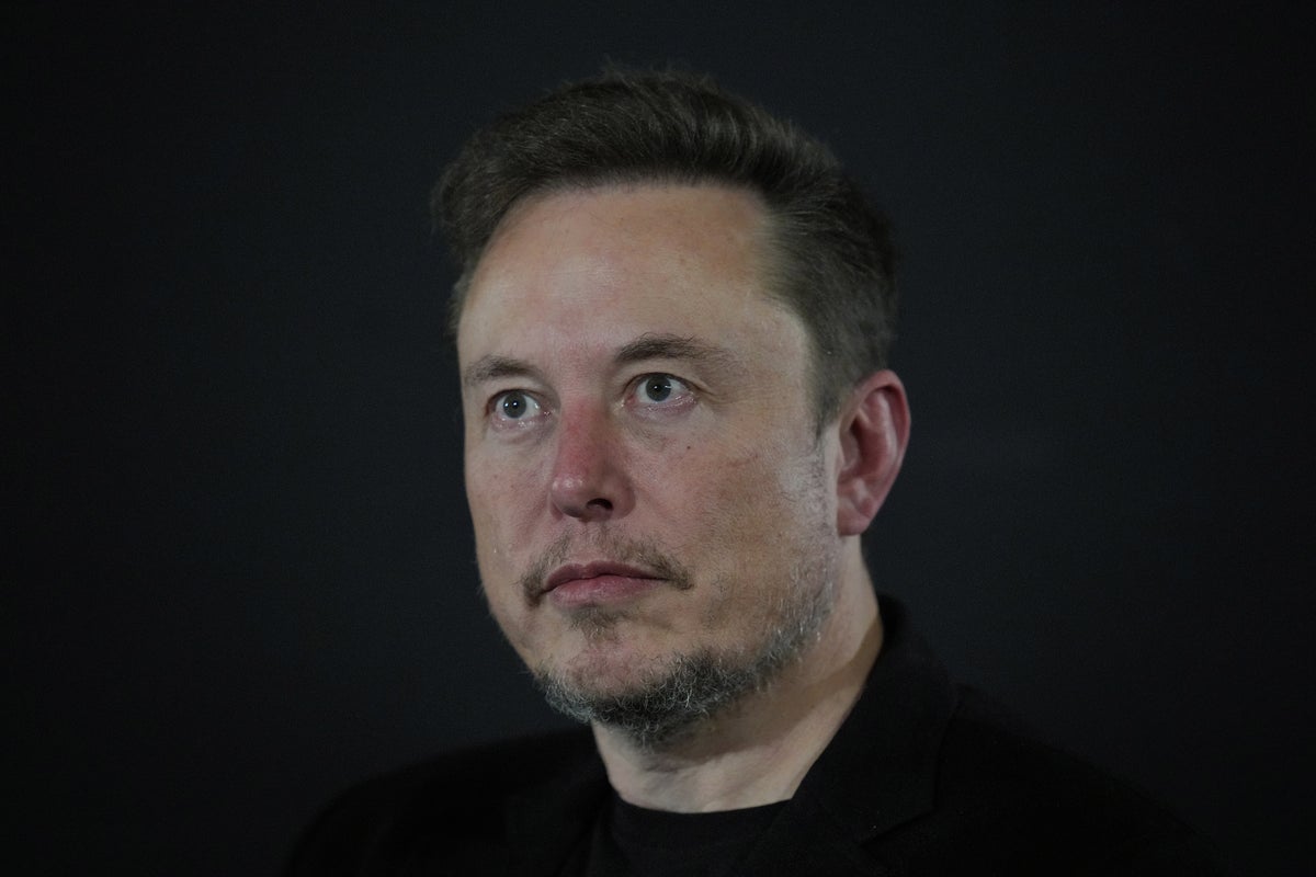 Minister condemns Elon Musk for ‘unjustifiable’ claims about ‘civil war’ in UK