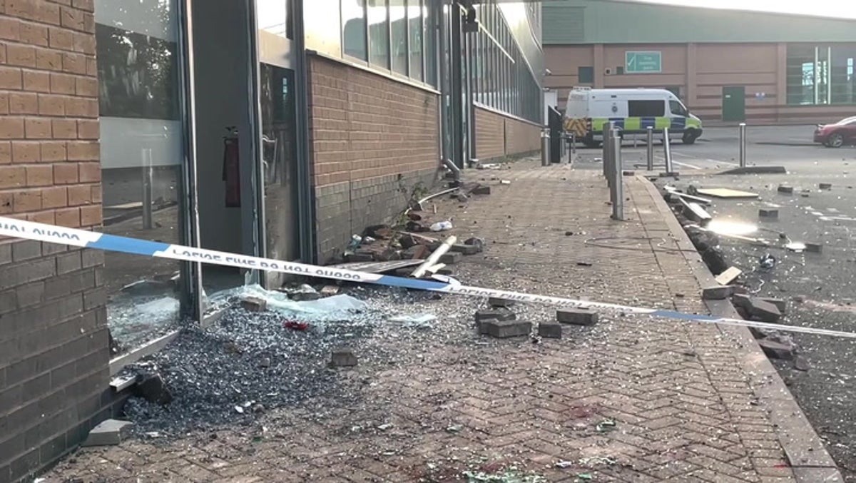 Holiday Inn windows smashed with petrol bombs as video shows aftermath of Tamworth riots