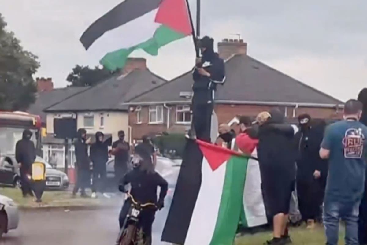 UK riots: Jess Phillips accused of ‘making excuses’ for masked gang in Birmingham as cars smashed in Bordesley Green