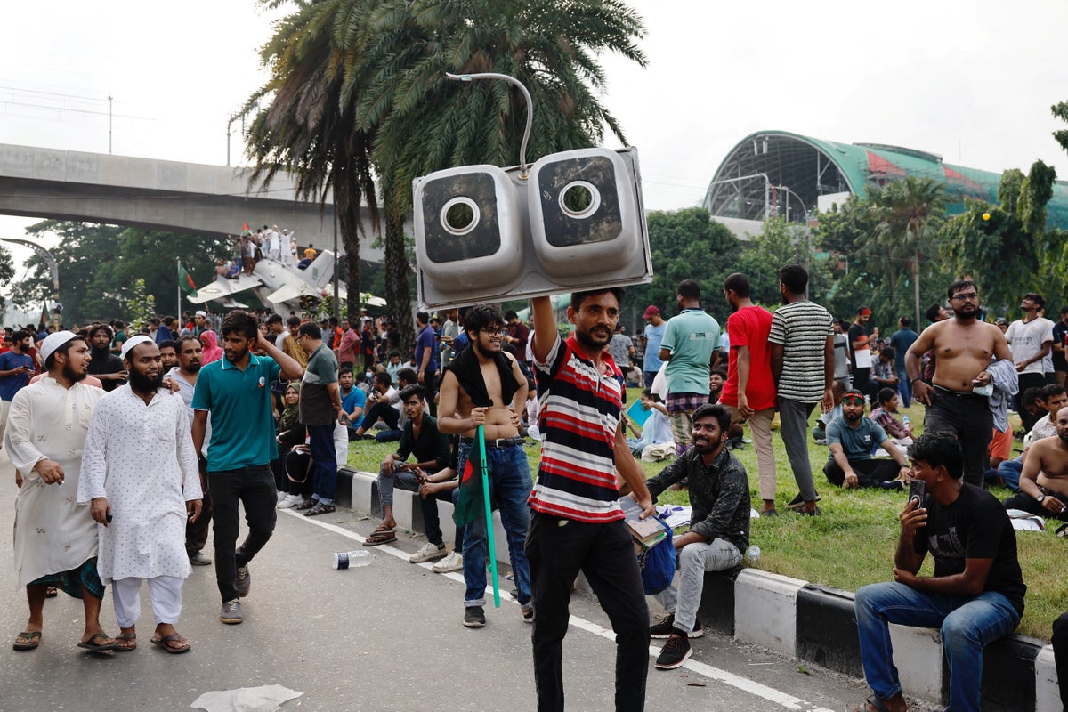 Bangladesh protesters return loot from Sheikh Hasina’s house: jewellery, cat and classified papers